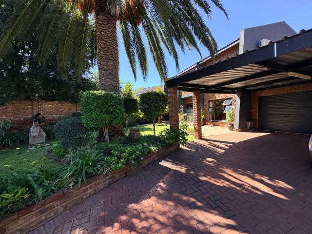 House for sale in Frances Baard, Northern Cape