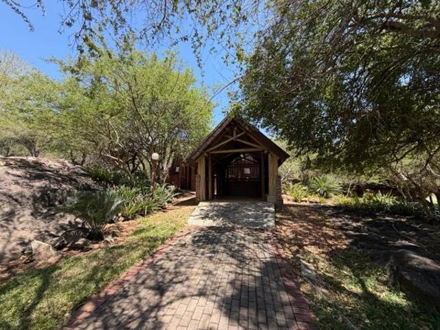 House for sale in Hoedspruit, Maruleng Local Municipality