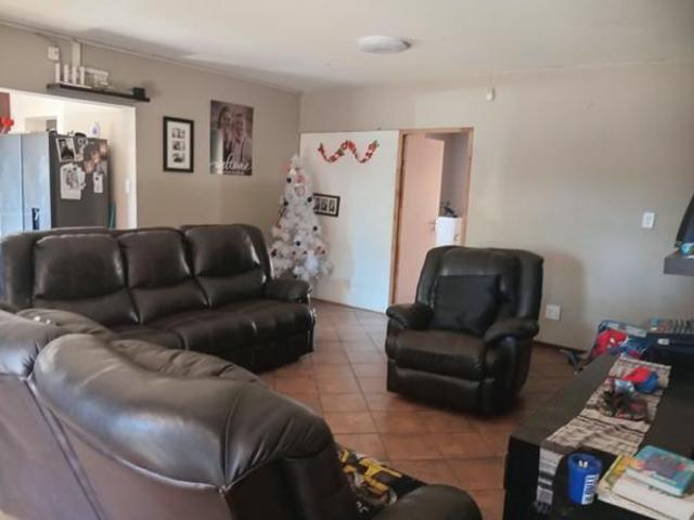 House for sale in eMalahleni, Emalahleni Local Municipality