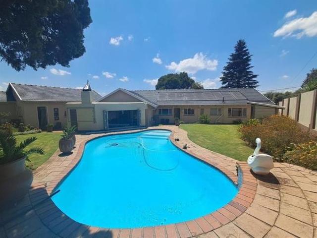 House for sale in West Rand Garden estates, Westonaria Local Municipality