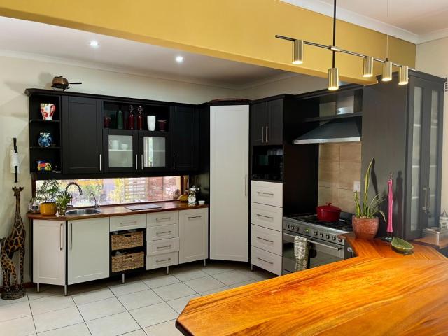 House for sale in Panorama, Western Cape
