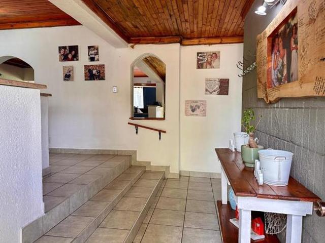 House for sale in Newcastle Local Municipality, Amajuba District Municipality