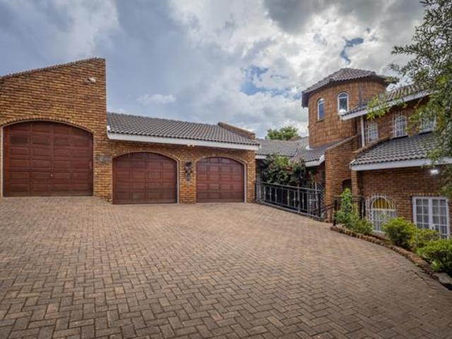 House for sale in North West