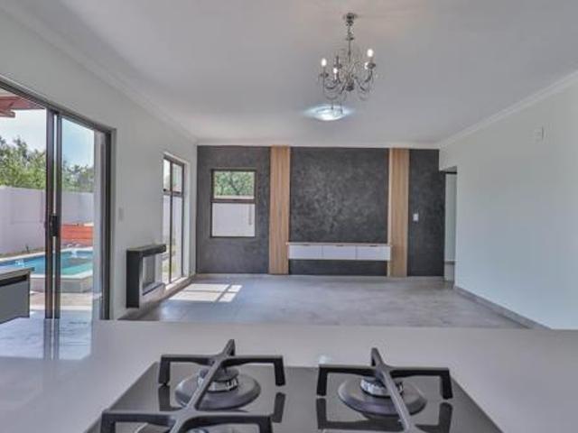 House for rent in North West