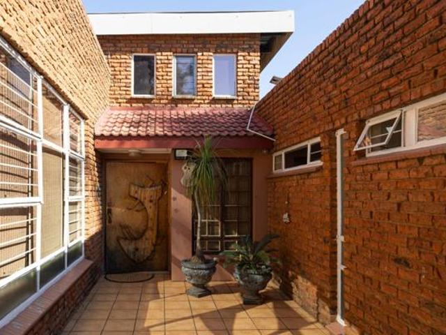 House for sale in Ifafi, Hartebeespoort