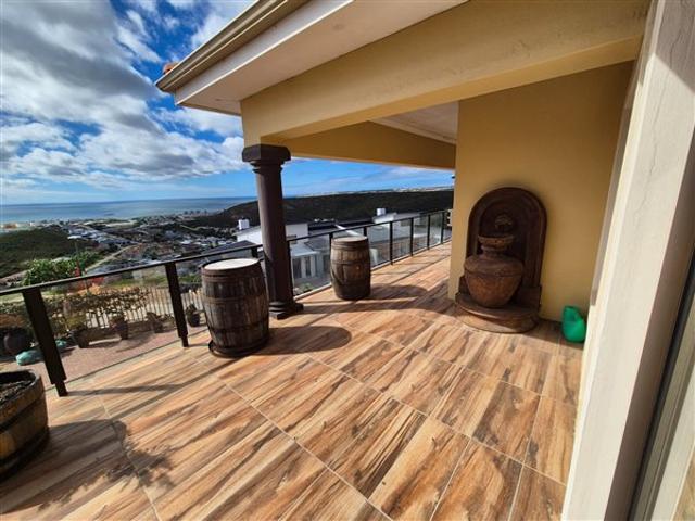 House for sale in Groot Brak Rivier, Western Cape