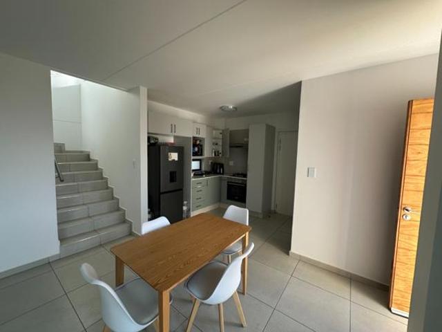 Townhouse for rent in Vosloorus, Gauteng