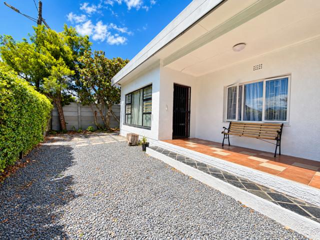 House for sale in Bergsig, Durbanville