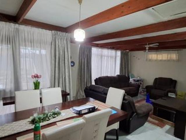 House for rent in Waterkloof, Gauteng