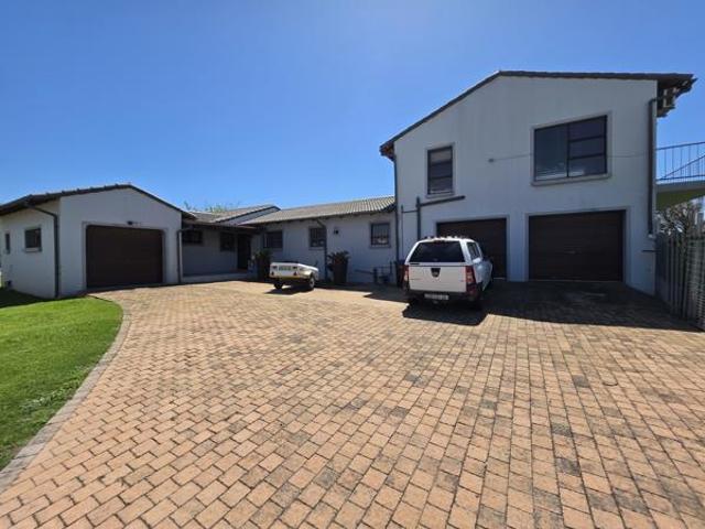 House for sale in Cape St Francis, Eastern Cape