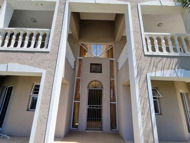 House for rent in Jeffreys Bay, Kouga Local Municipality
