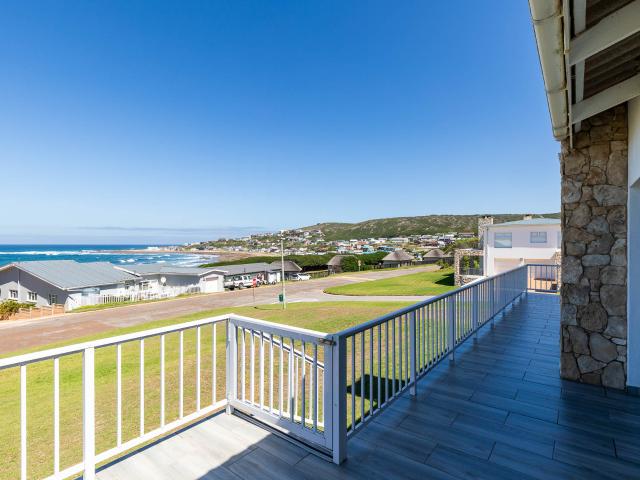 House for sale in Groot Brak Rivier, Western Cape