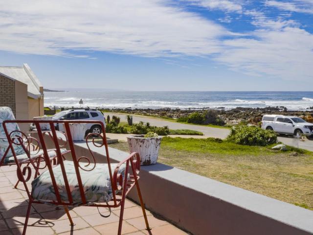 House for sale in Groot Brak Rivier, Western Cape