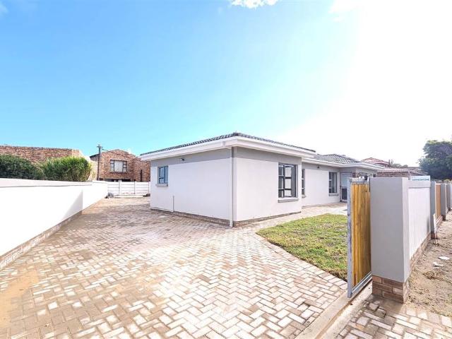 House for sale in Cape St Francis, Eastern Cape