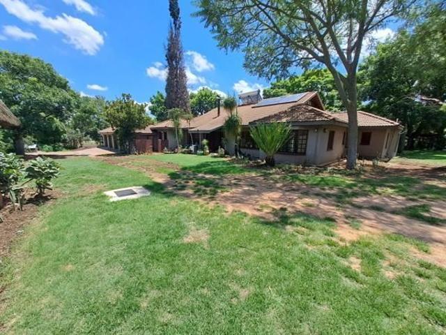 House for rent in Waterkloof, Gauteng