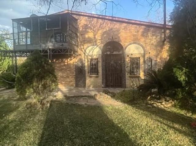 House for rent in Waterkloof, Gauteng