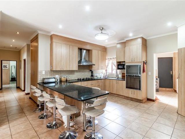 House for rent in Roodeplaat Dam