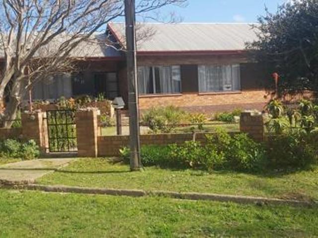 House for sale in Kareedouw, Eastern Cape