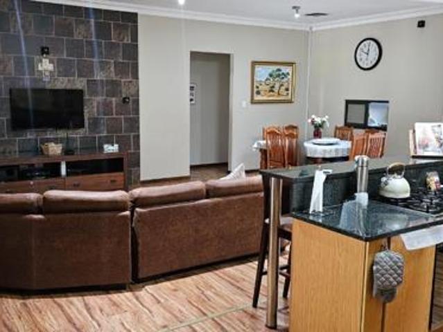 House for sale in Kgalagadi, Northern Cape