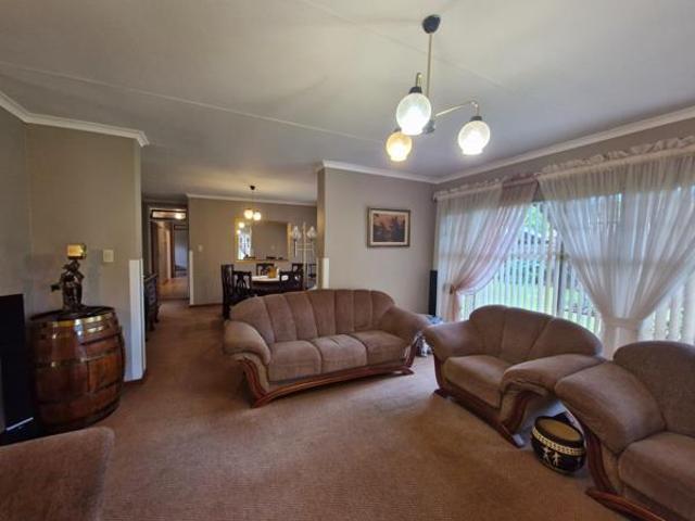 House for sale in Kgalagadi, Northern Cape