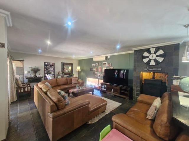 House for sale in Kgalagadi, Northern Cape