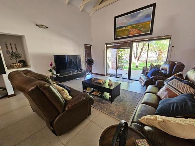 House for sale in Kgalagadi, Northern Cape