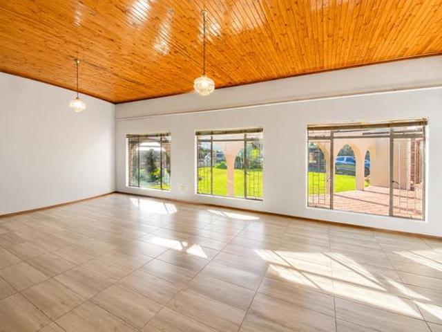 House for sale in Kgalagadi, Northern Cape