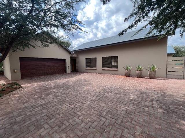 House for sale in Kgalagadi, Northern Cape