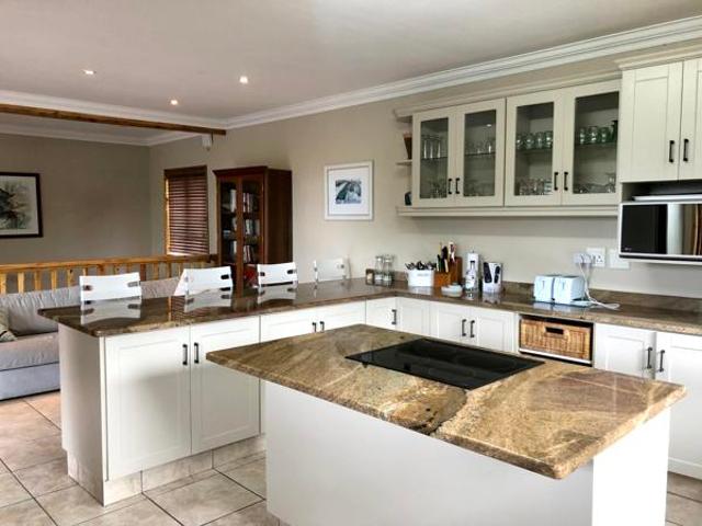 House for sale in Ugu District Municipality, Kwazulu-natal