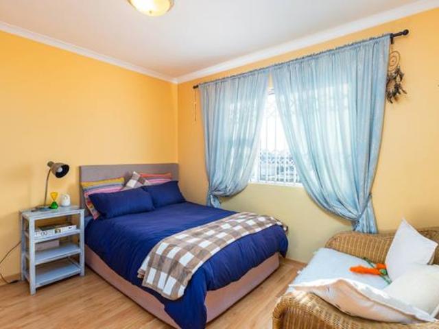 House for sale in Cape Town, Western Cape