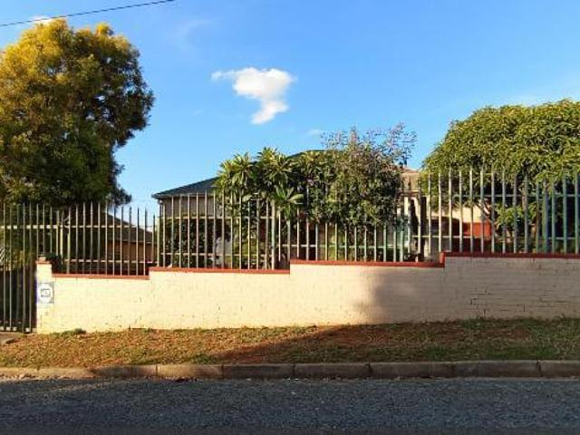 House for sale in Vosloorus, Gauteng