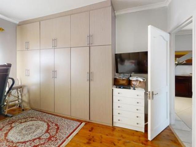 House for sale in Cape Town, Western Cape