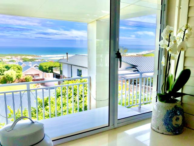 House for sale in Bushmans River Mouth, Eastern Cape
