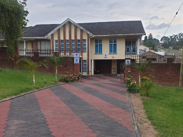House for sale in Chatsworth, Kwazulu-natal