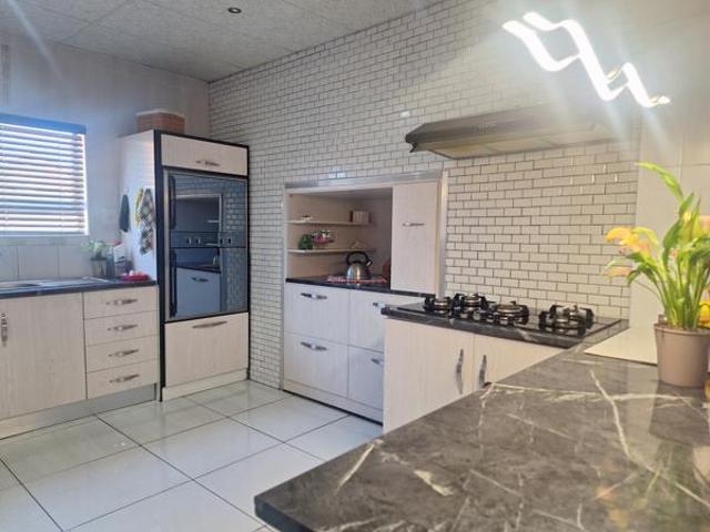House for sale in Frances Baard, Northern Cape