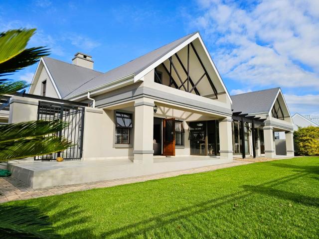 House for sale in Groot Brak Rivier, Western Cape