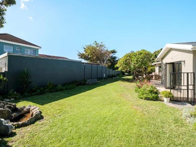 House for sale in Cape Town, Western Cape