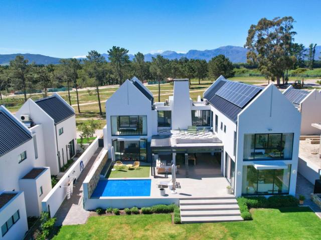 House for sale in Onverwacht, Western Cape