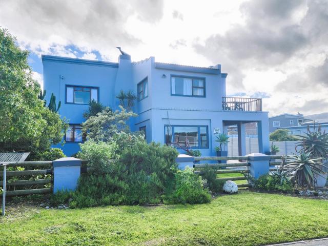 House for sale in Baardskeerdersbos, Western Cape