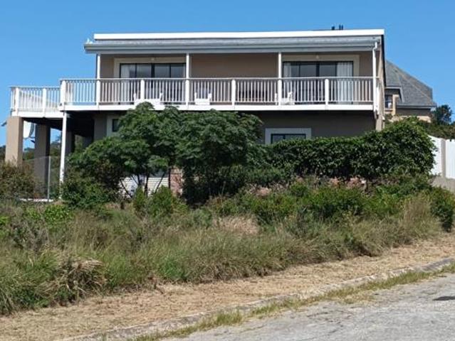 House for sale in Bushmans River Mouth, Eastern Cape