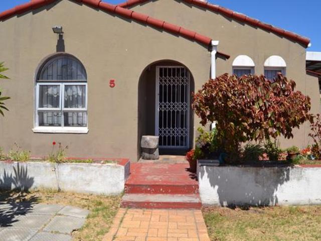 House for sale in Cape Town, Western Cape