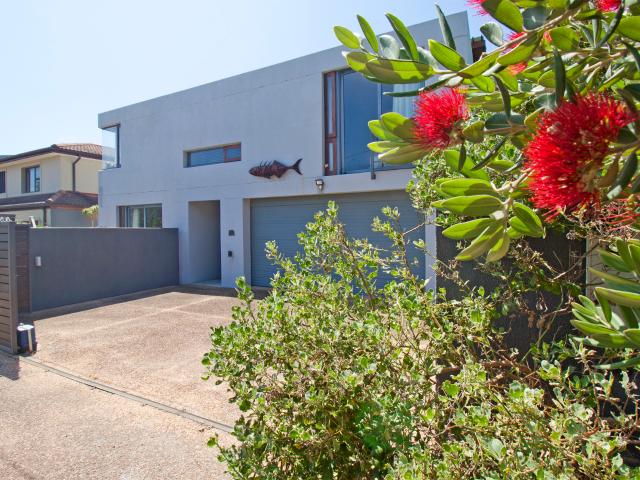 House for sale in Simons Town, Western Cape