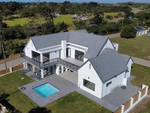 House for sale in Cape St Francis, Eastern Cape