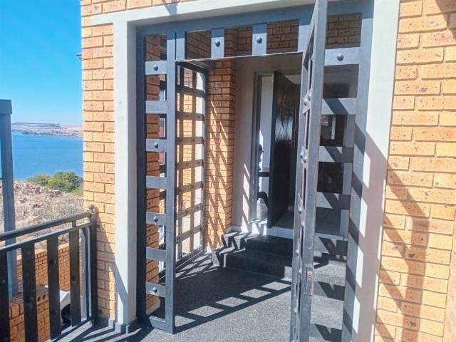 House for sale in Waterkloof, Gauteng