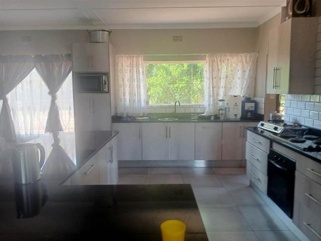 House for sale in Kgalagadi, Northern Cape
