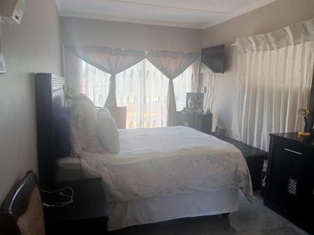 House for sale in Kgalagadi, Northern Cape