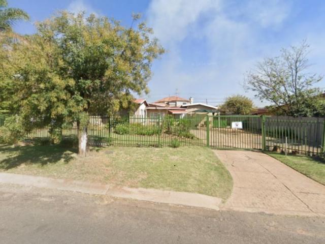 House for sale in Waterkloof, Gauteng