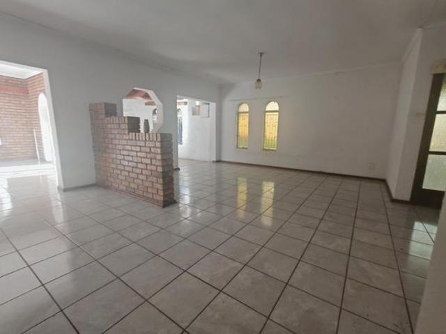 House for sale in Klerksdorp, Matlosana Local Municipality