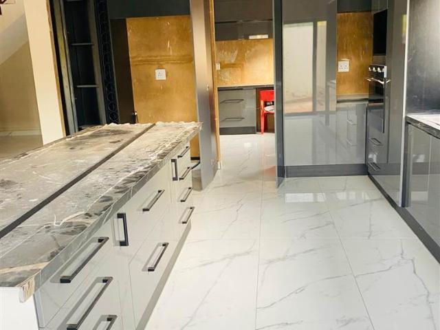 House for sale in La Mercy, Kwazulu-natal