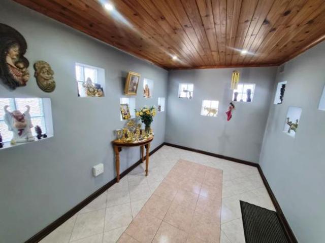 House for sale in La Mercy, Kwazulu-natal